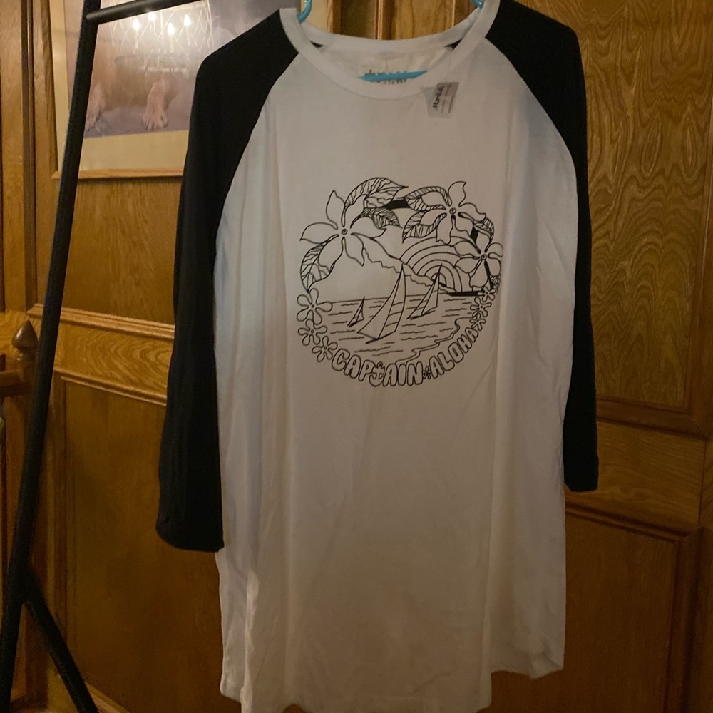 Captain Aloha NWT boys XL T-SHIRT